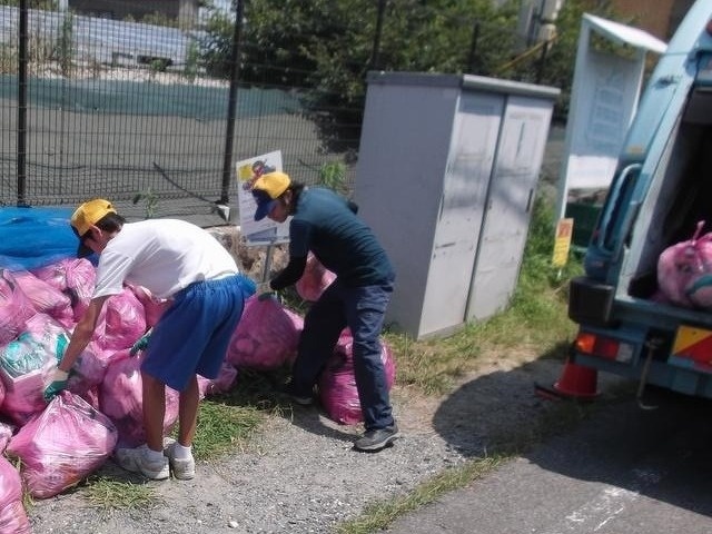 中学生の職場体験学習を行いました。